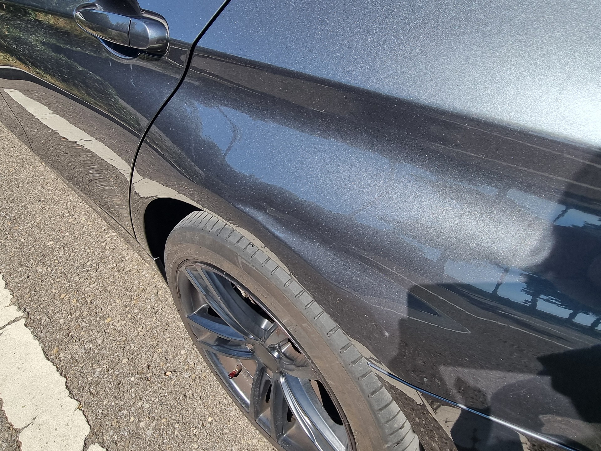 BMW 320d-image-12