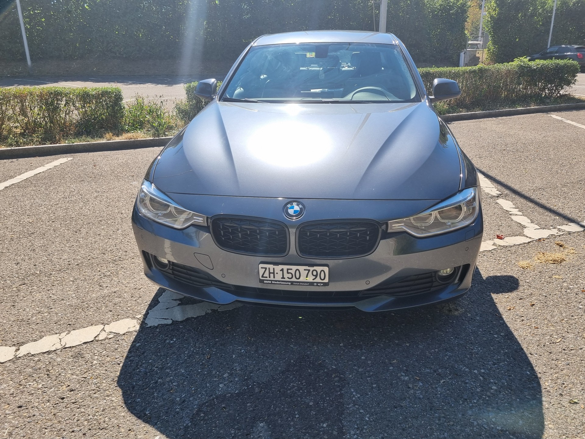 BMW 320d-image-1