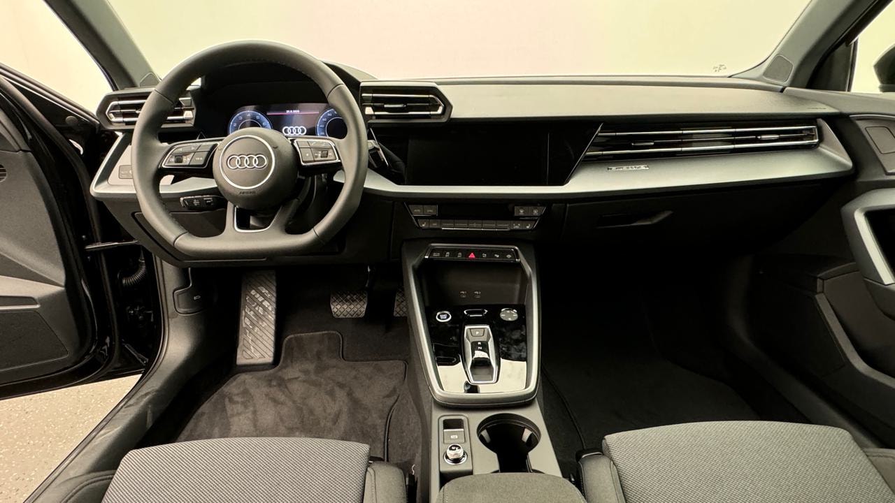 AUDI A3 allstreet 40 TFSI S-tronic quatttro-image-5