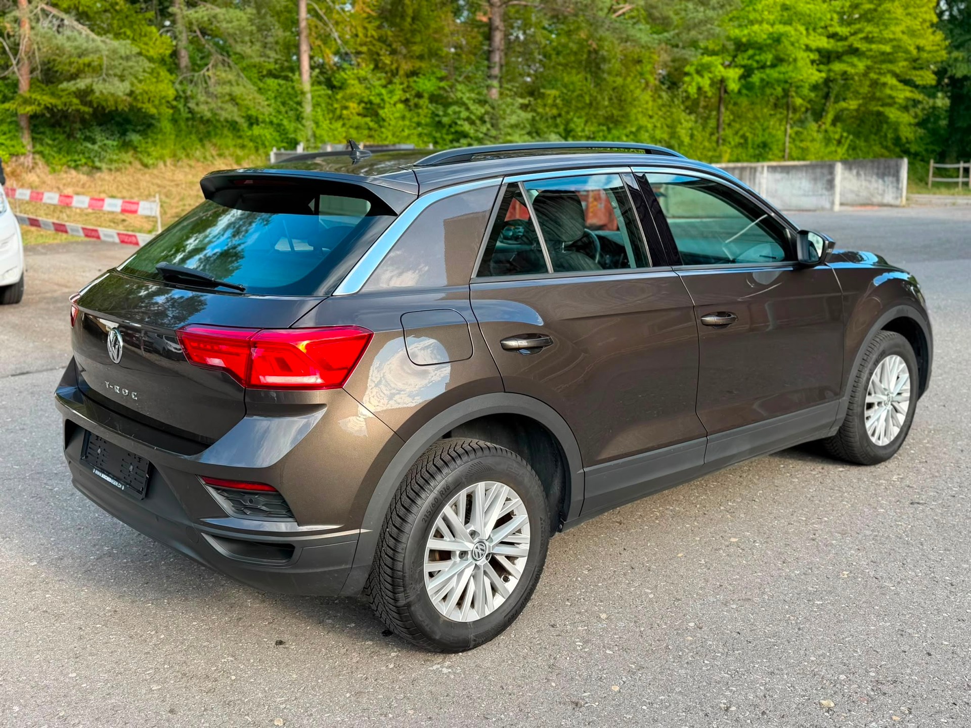 VW T-Roc 1.0 TSI-image-4
