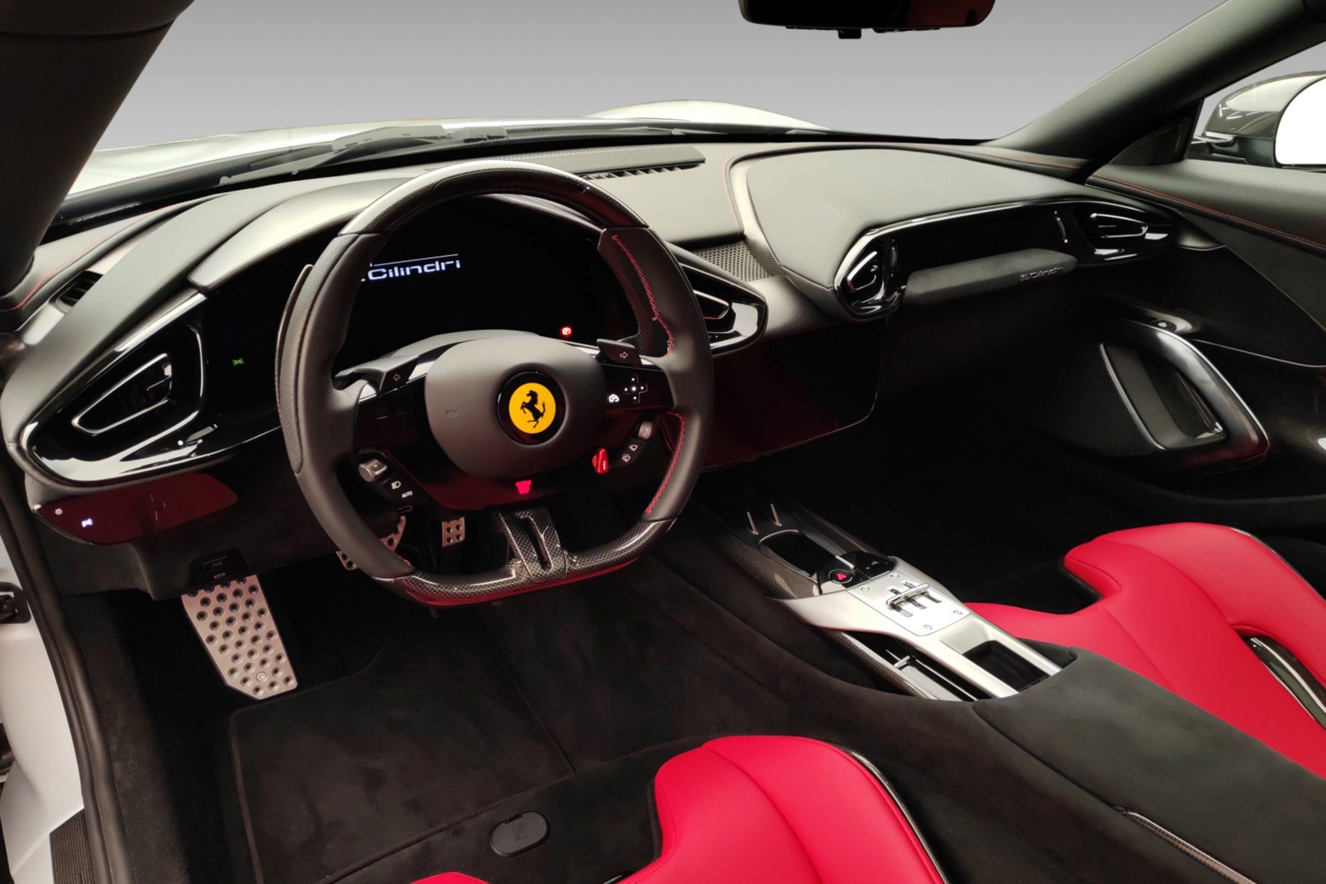 FERRARI 12 Cilindri-image-10