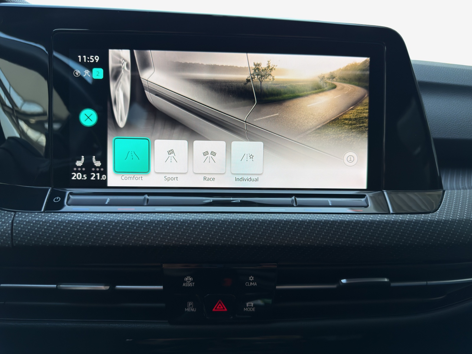 VW Golf 2.0 TSI R DSG 4Motion-image-14
