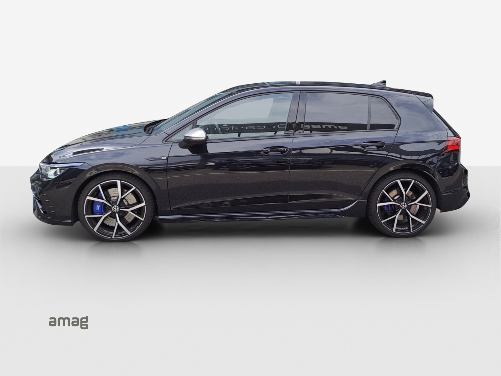 VW Golf 2.0 TSI R DSG 4Motion-image-1