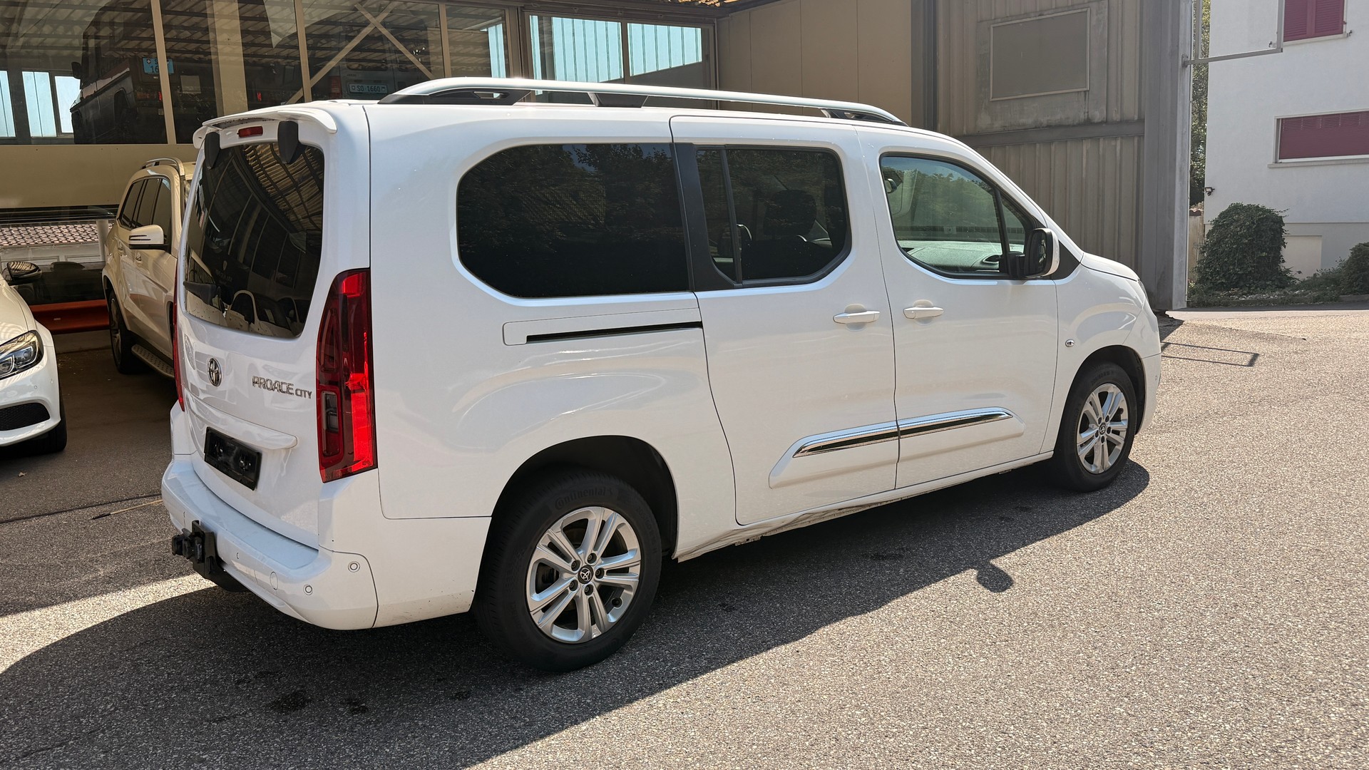 TOYOTA Proace City Verso 1.2 Style Long Automatik-image-3