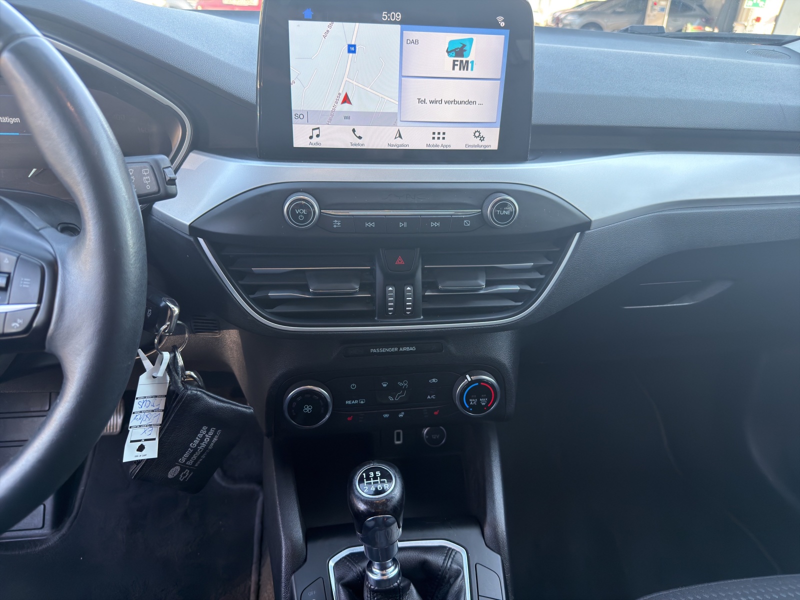 FORD Focus 1.0i EcoB 125 Cool & Connect-image-12
