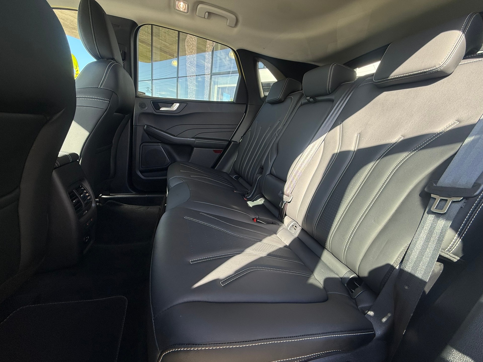 FORD Kuga 2.5 FHEV Vignale 4WD-image-7