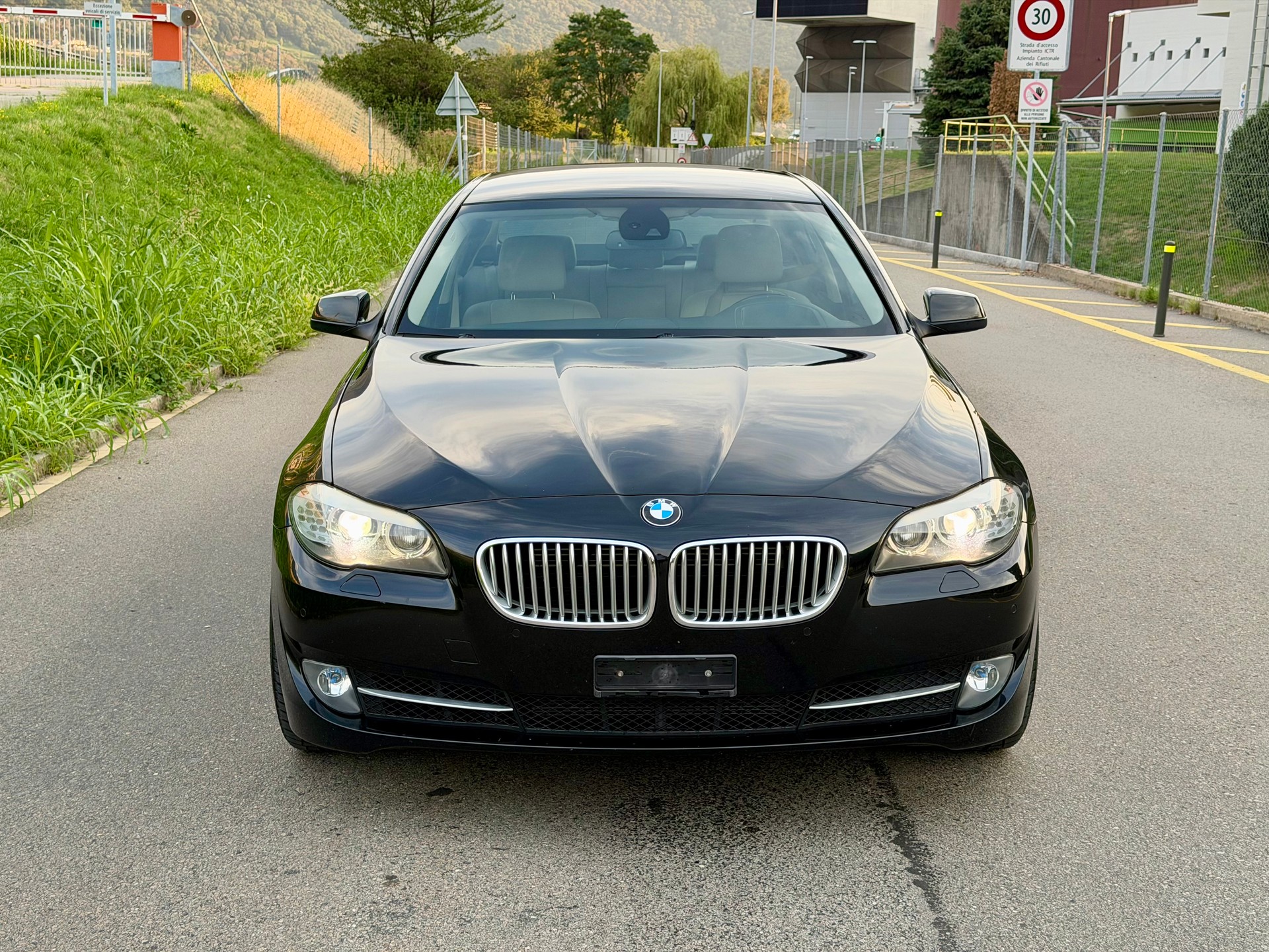 BMW 550i Steptronic-image-6
