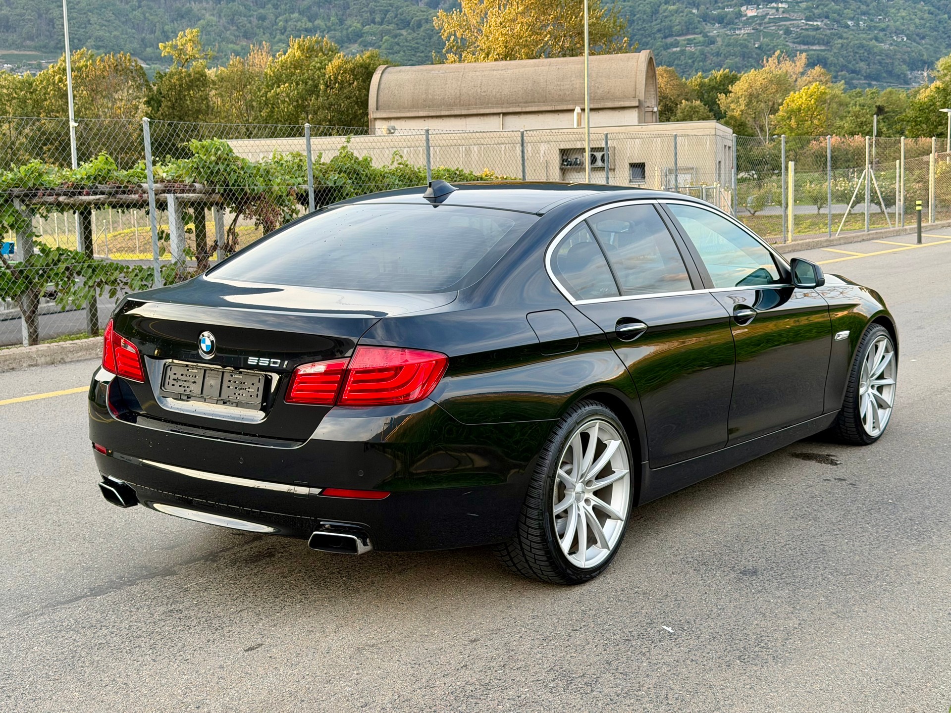 BMW 550i Steptronic-image-4