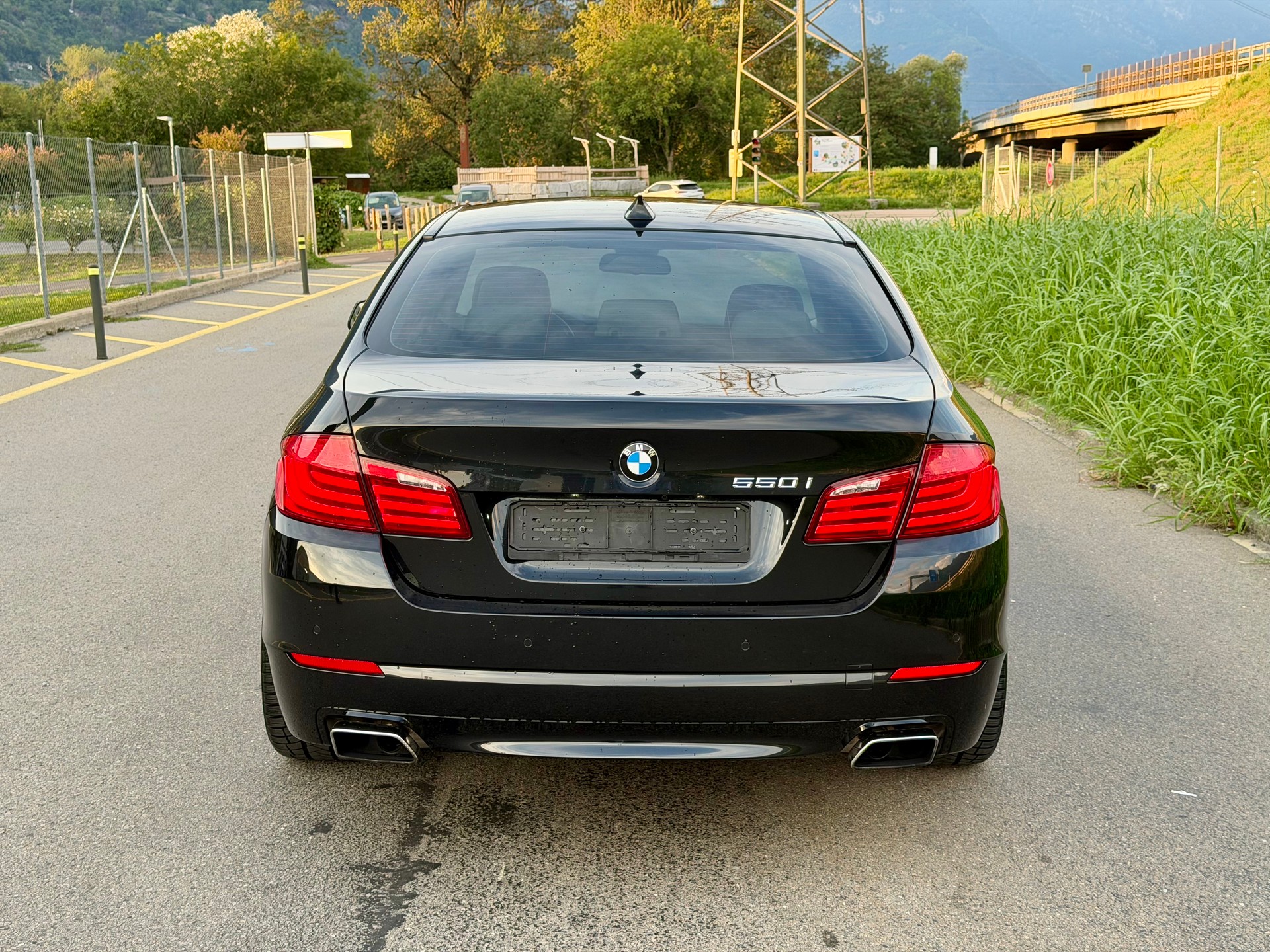 BMW 550i Steptronic-image-3
