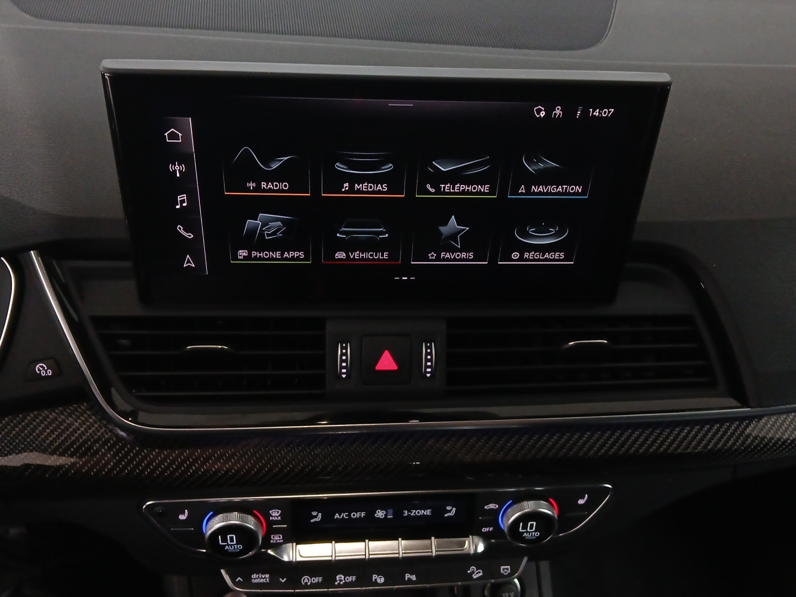 AUDI Q5 Sportback 40 TDI Blackedition quattro S-tronic-image-10