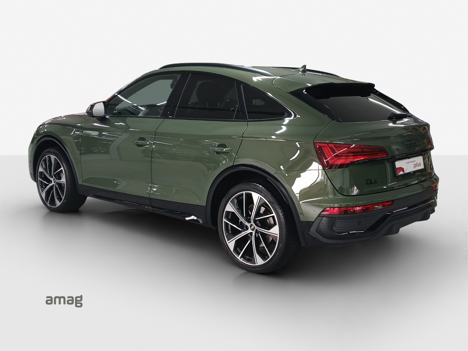 AUDI Q5 Sportback 40 TDI Blackedition quattro S-tronic-image-2