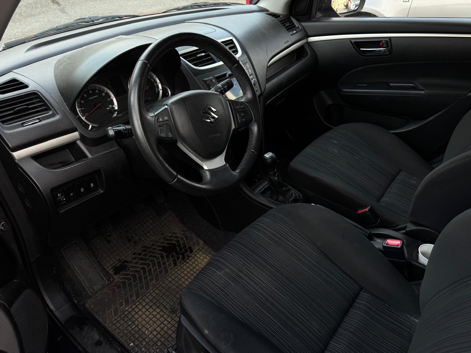 SUZUKI Swift 1.2i 16V Sergio Cellano 4x4-image-9