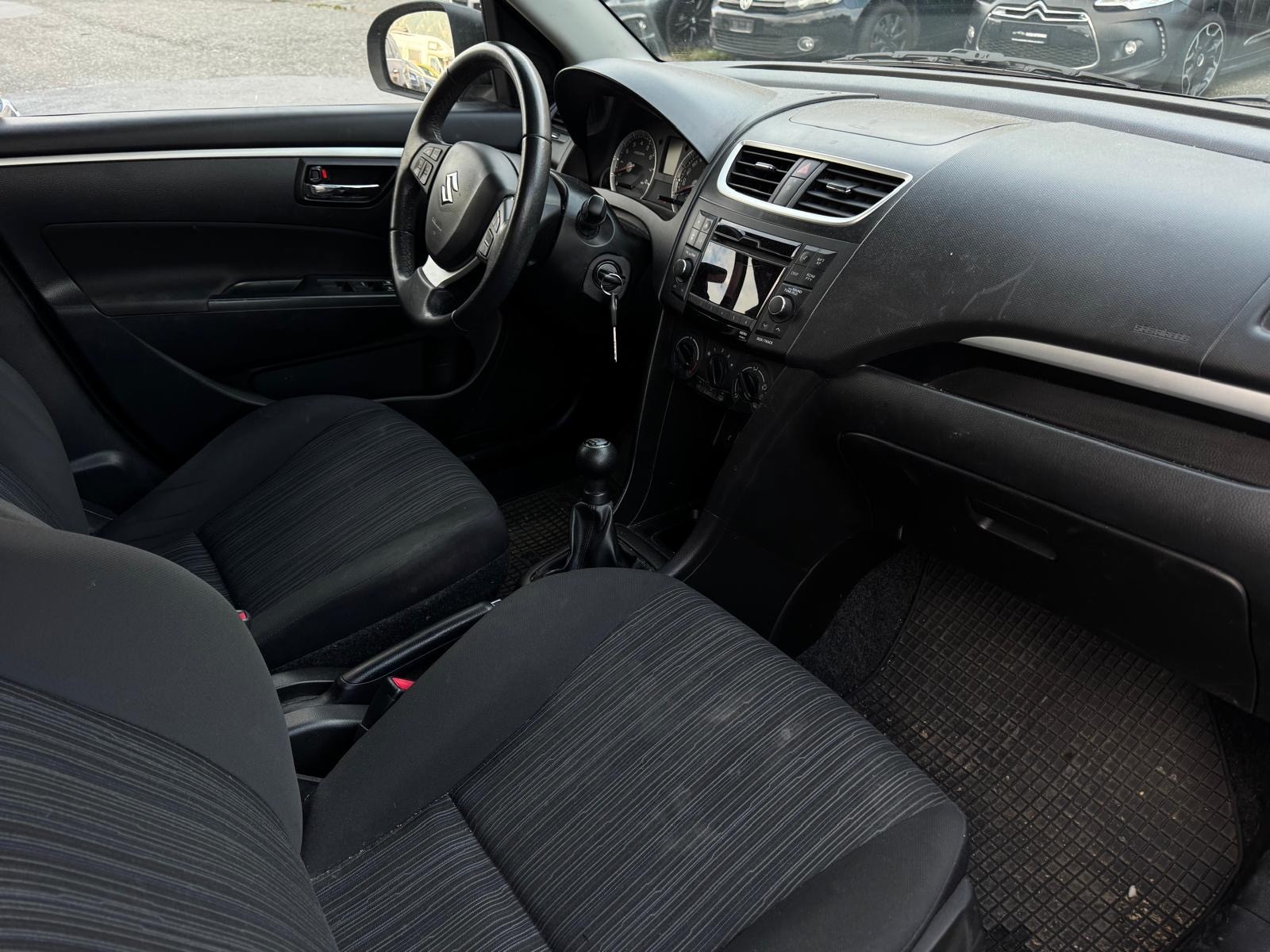 SUZUKI Swift 1.2i 16V Sergio Cellano 4x4-image-10