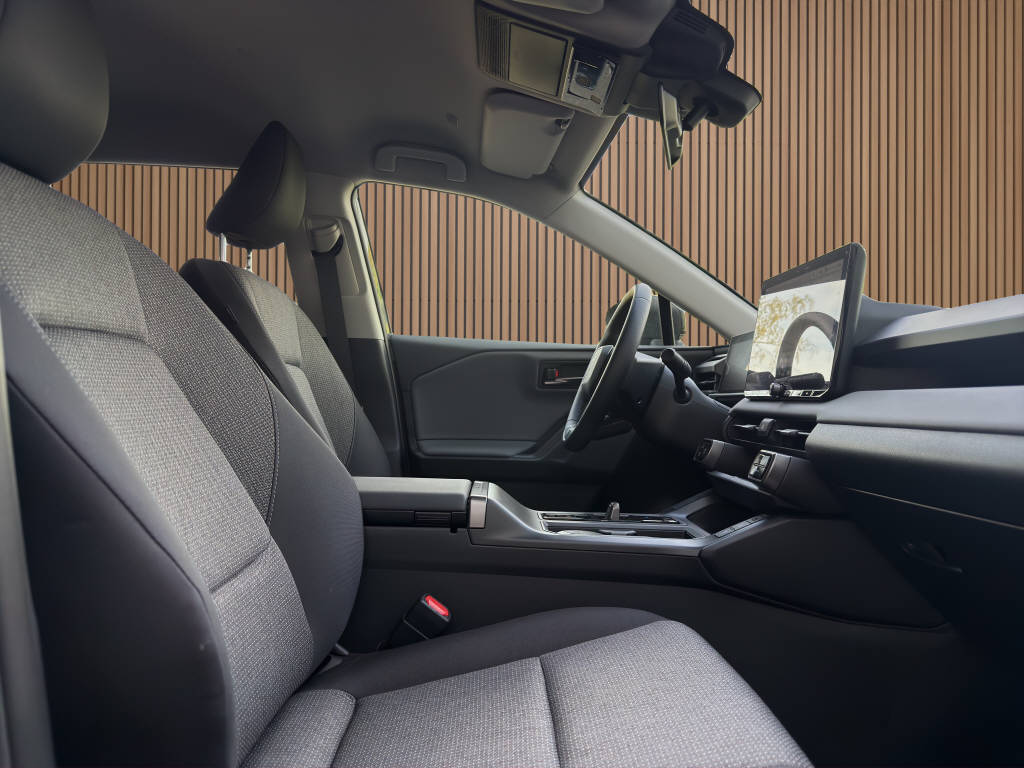 TOYOTA RAV-4 2.5 HEV Trend 4WD-image-13