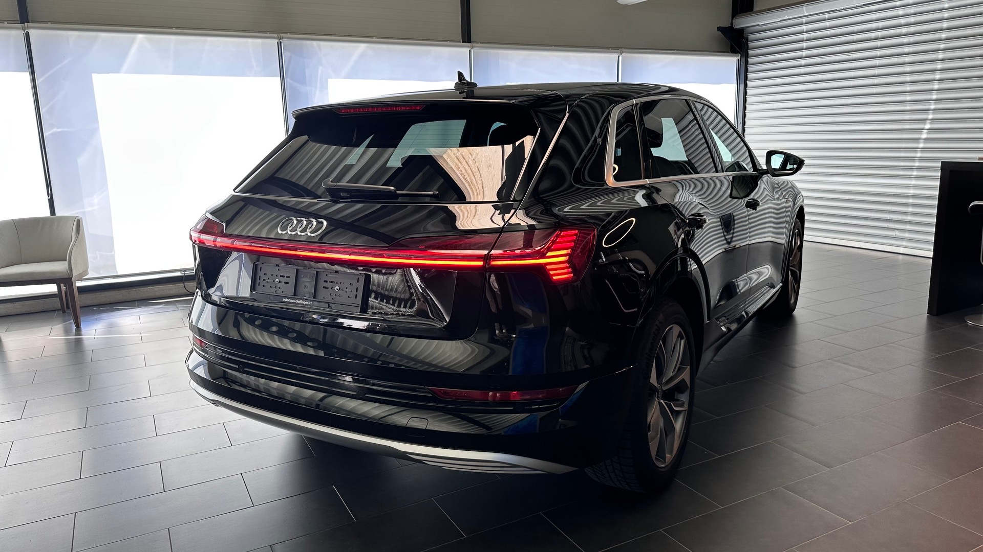 AUDI e-tron 50 Advanced quattro-image-7