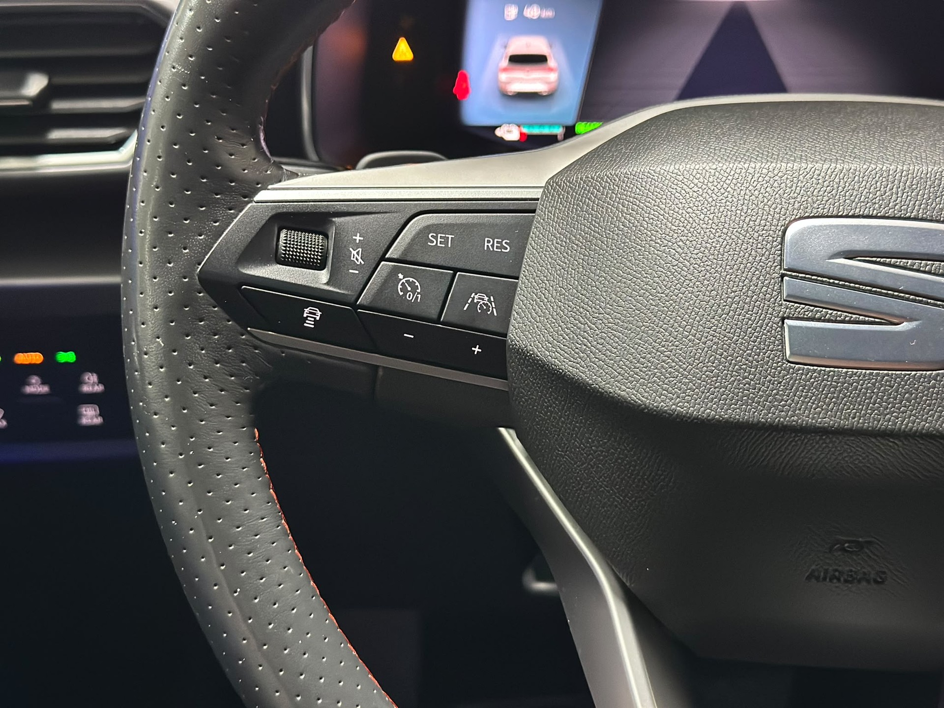 SEAT Leon 1.4 eHybrid pHEV DSG FR-image-14
