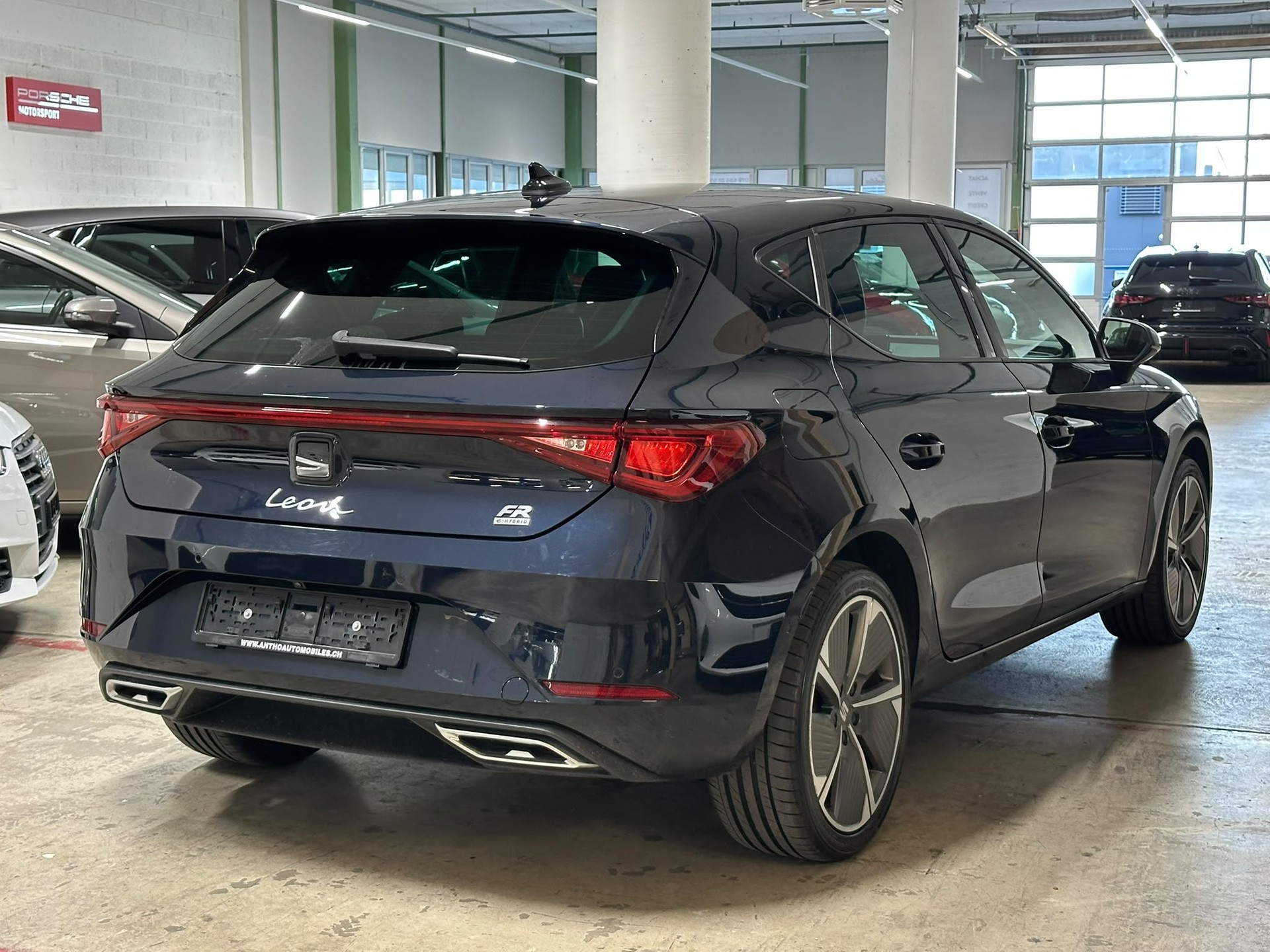 SEAT Leon 1.4 eHybrid pHEV DSG FR-image-3