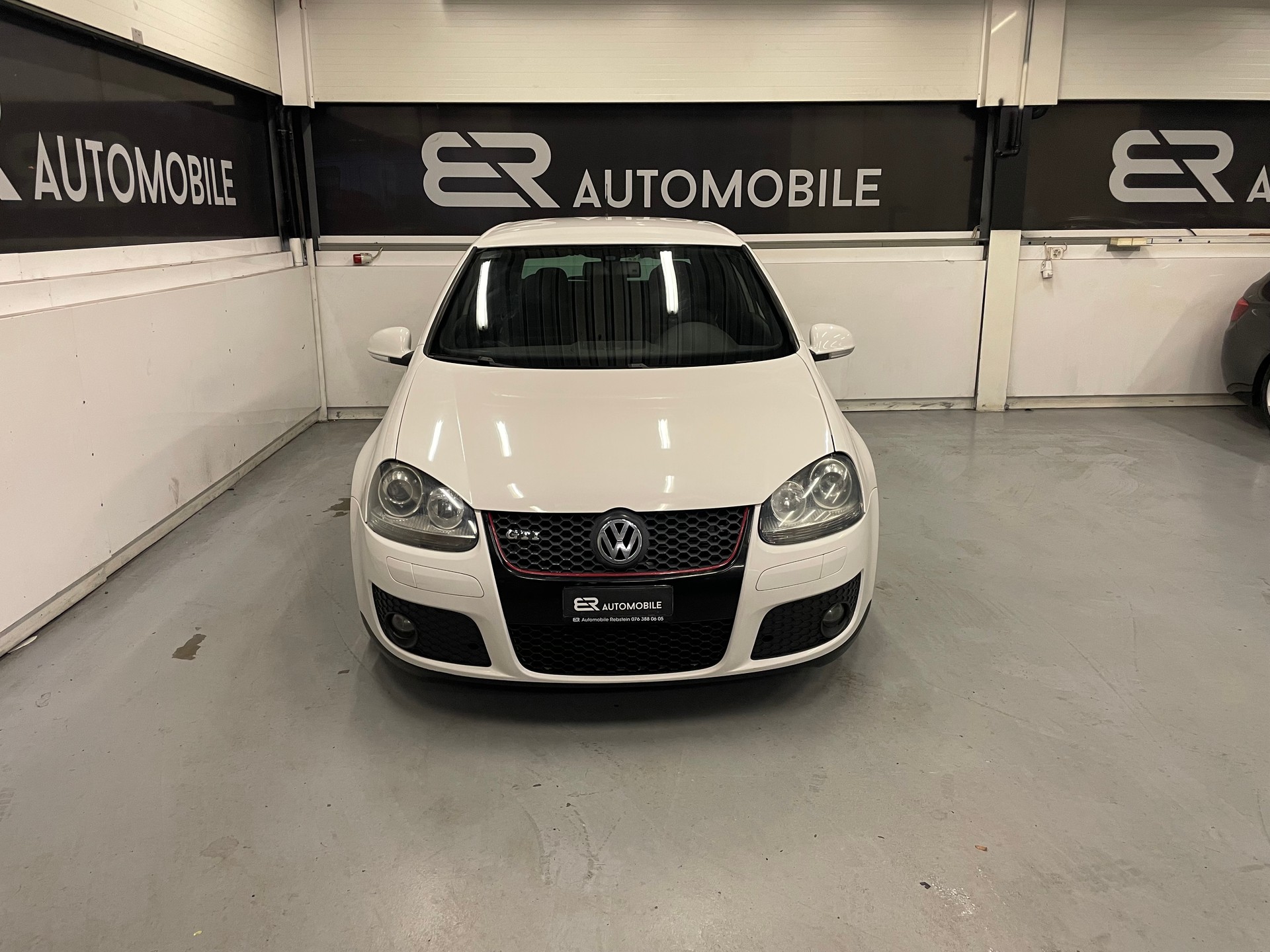 VW Golf 2.0 TFSI GTI-image-6