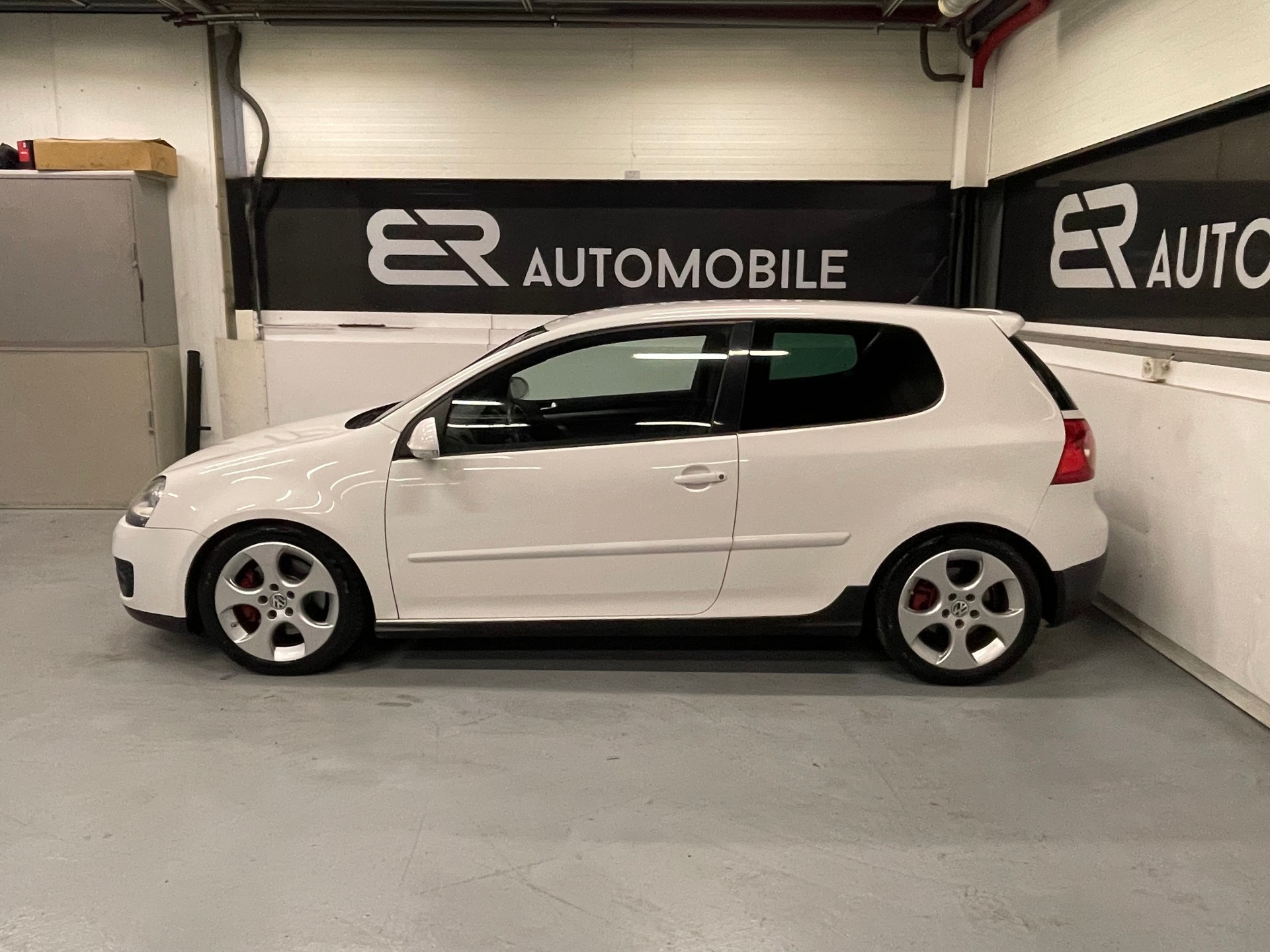 VW Golf 2.0 TFSI GTI-image-4