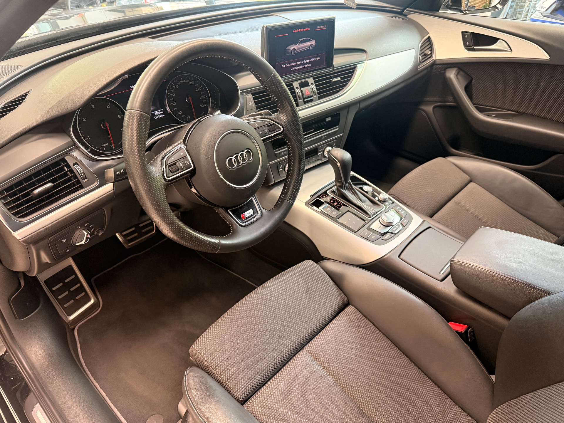 AUDI A6 2.0 TDI S-Line 190 S-Tronic-image-5