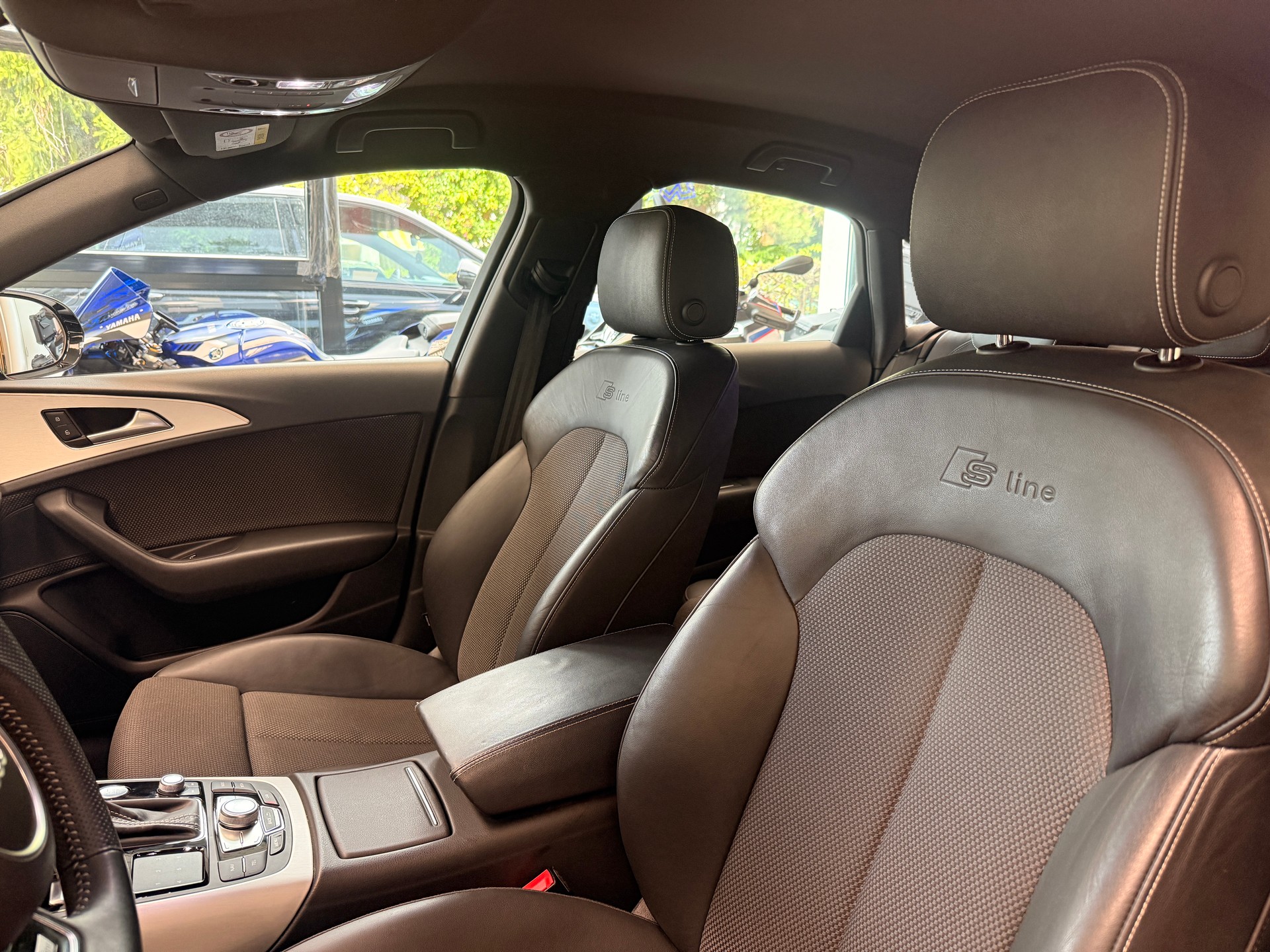 AUDI A6 2.0 TDI S-Line 190 S-Tronic-image-4