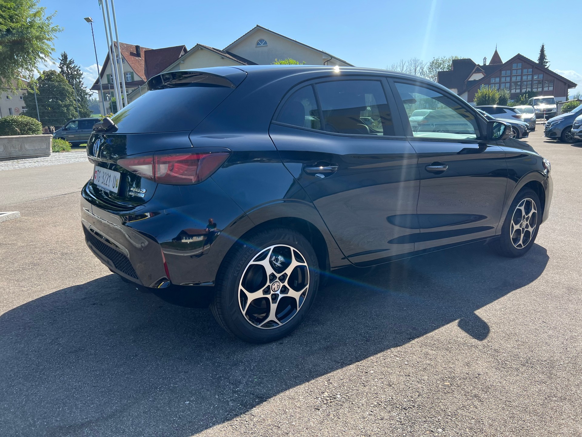 MG 3 1.5 Hybrid Luxury Aut.-image-11