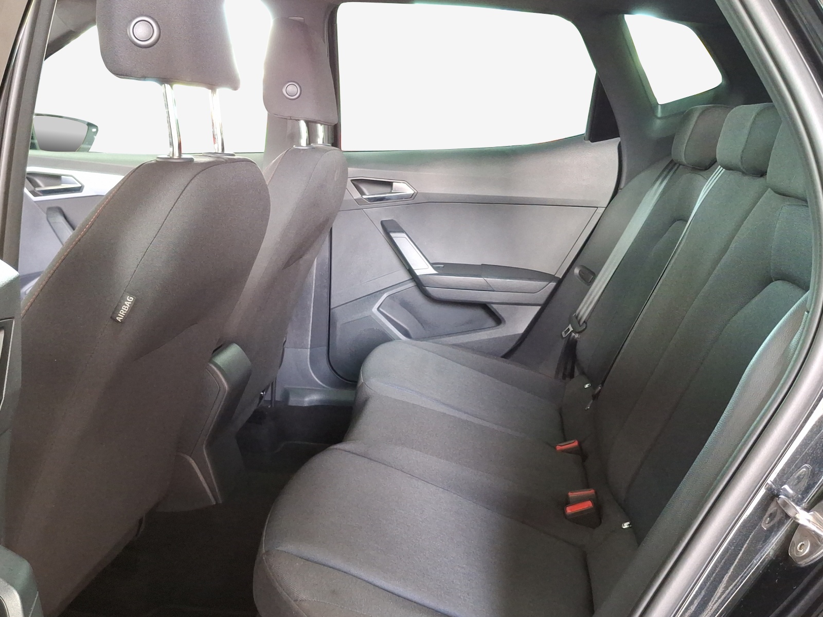 SEAT Arona 1.5 Eco TSI FR DSG-image-11