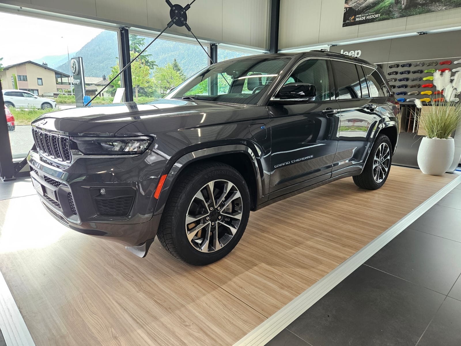 JEEP Grand Cherokee 2.0 Plug-in-Hybrid Overland 4xe-image-1