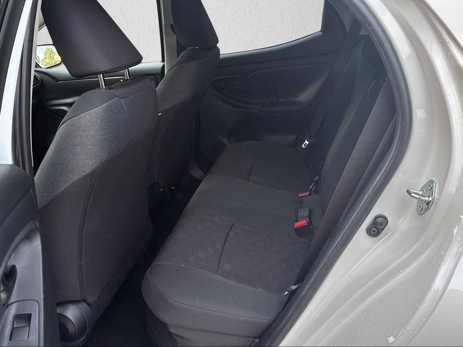 TOYOTA Yaris 1.5 VVT-i HSD Trend-image-11