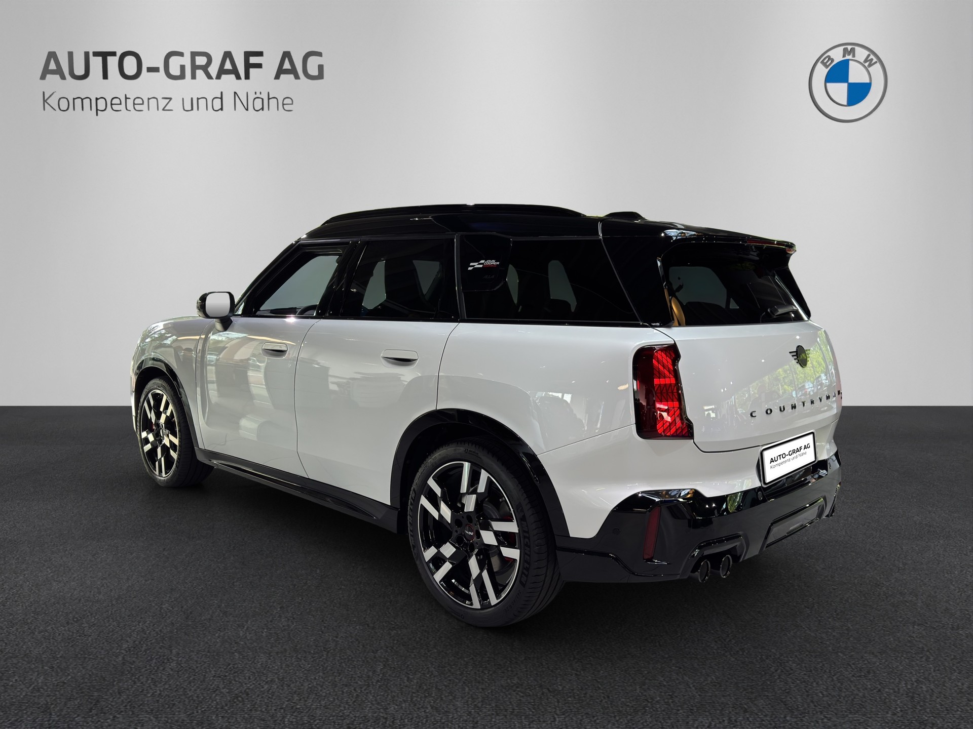 MINI Countryman John Cooper Works ALL4-image-2