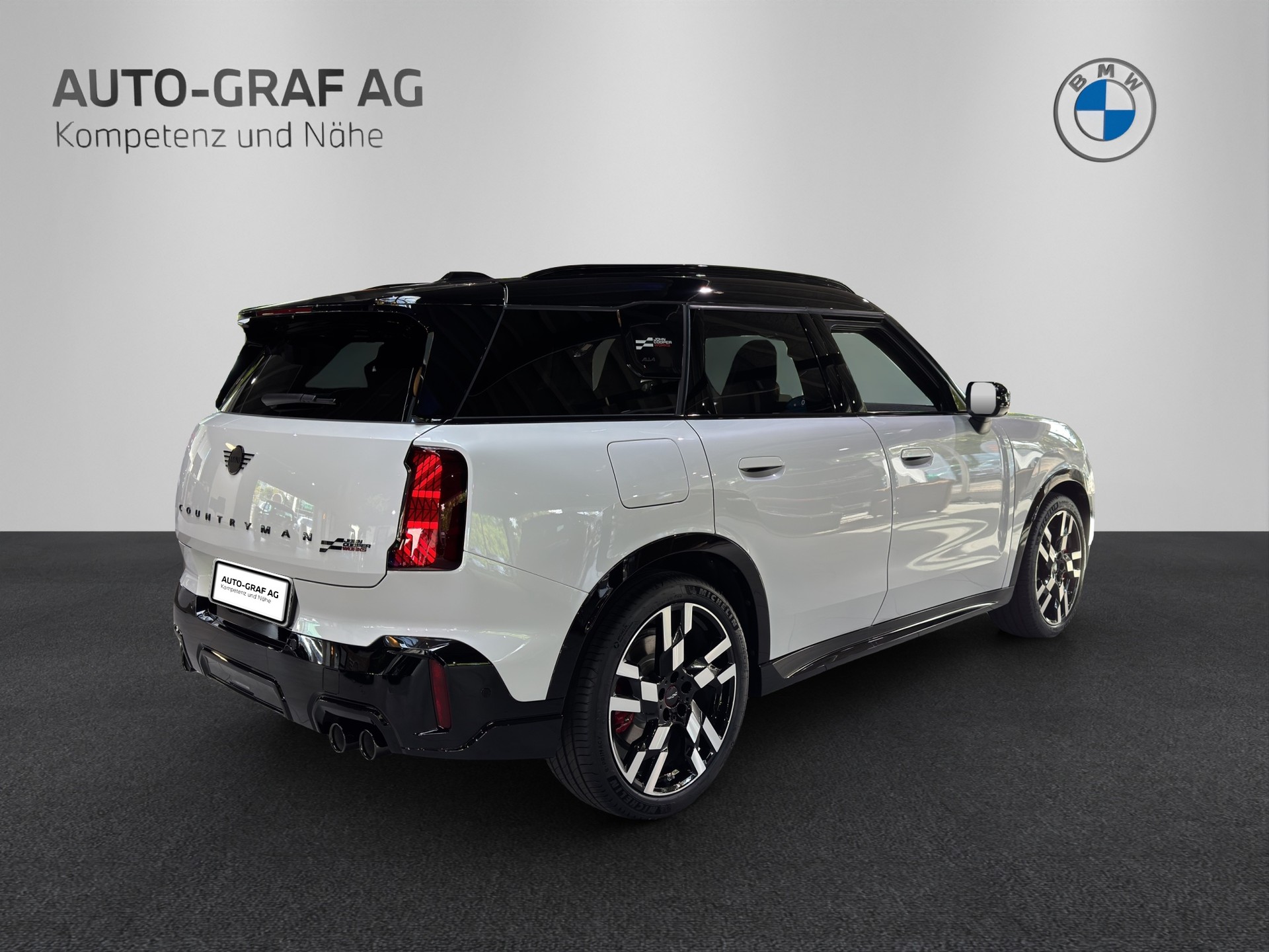 MINI Countryman John Cooper Works ALL4-image-4