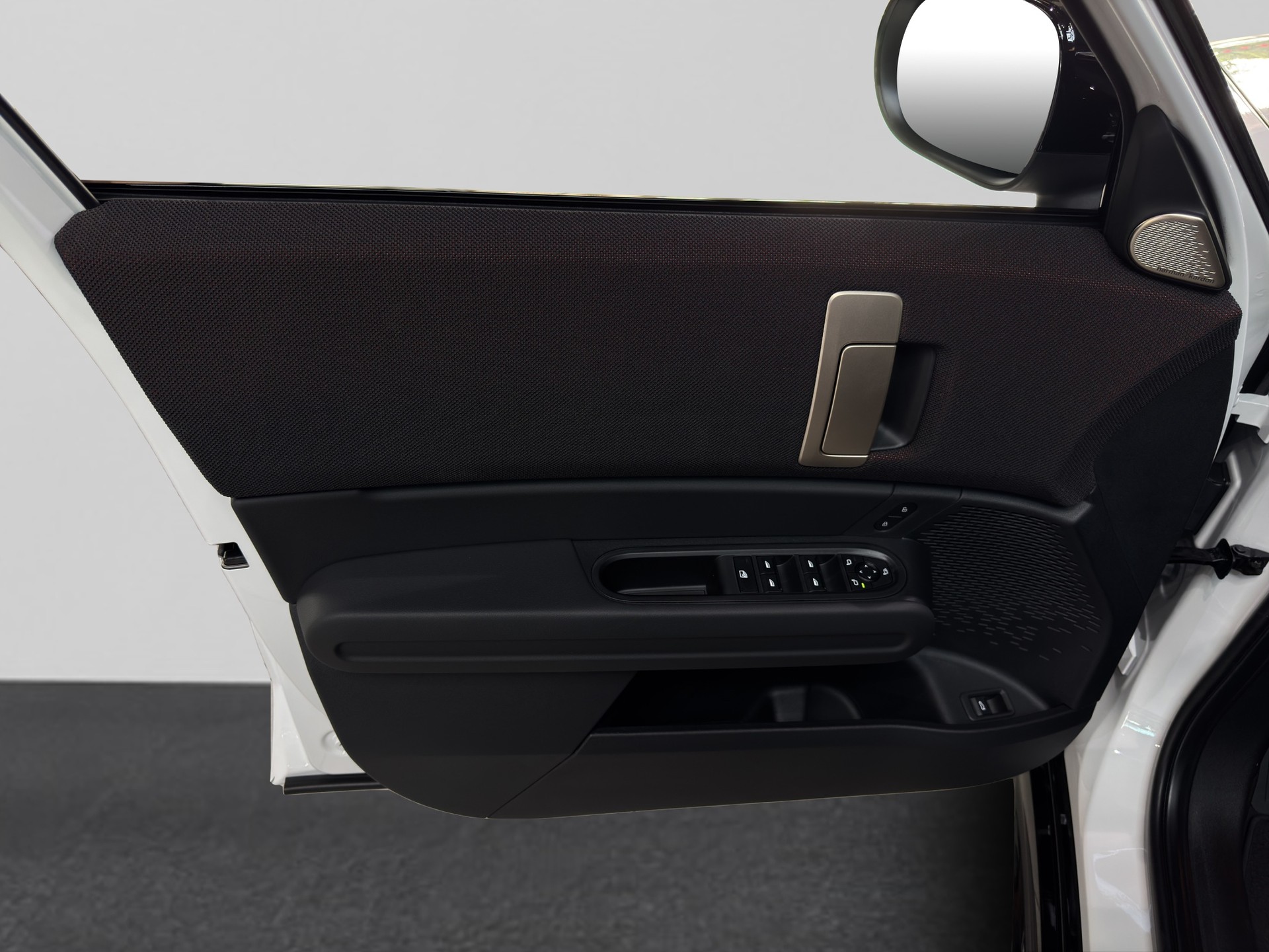 MINI Countryman John Cooper Works ALL4-image-12