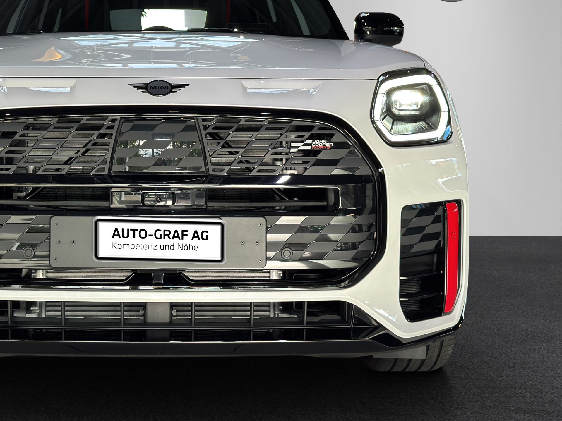 MINI Countryman John Cooper Works ALL4-image-8
