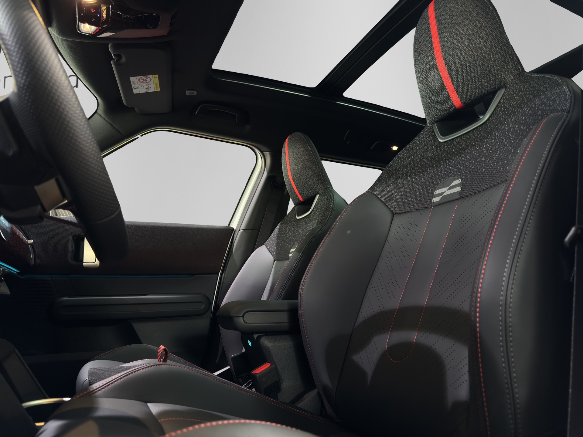 MINI Countryman John Cooper Works ALL4-image-11