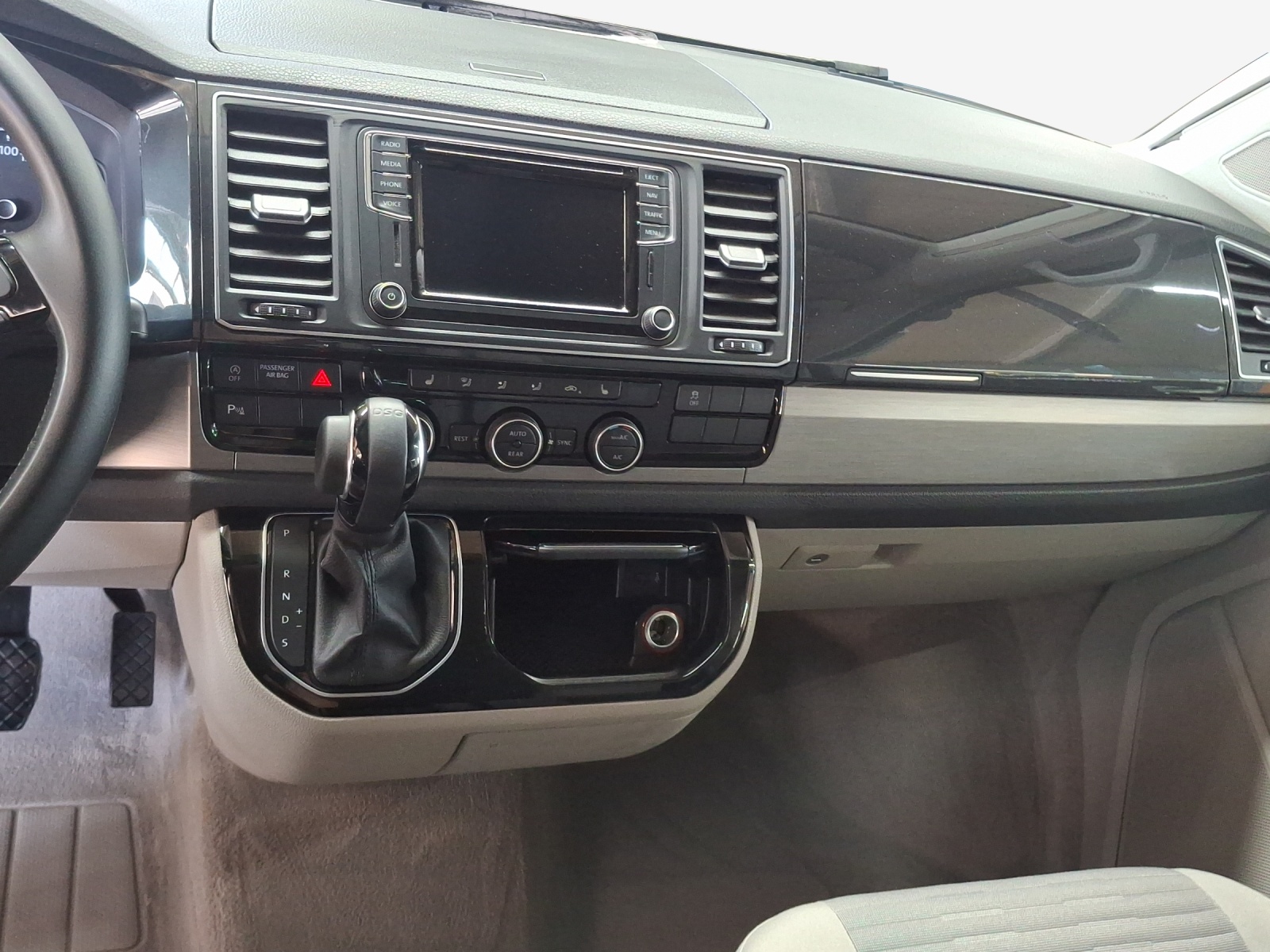 VW T6 California 2.0 TDI Ocean Liberty 4Motion DSG-image-10