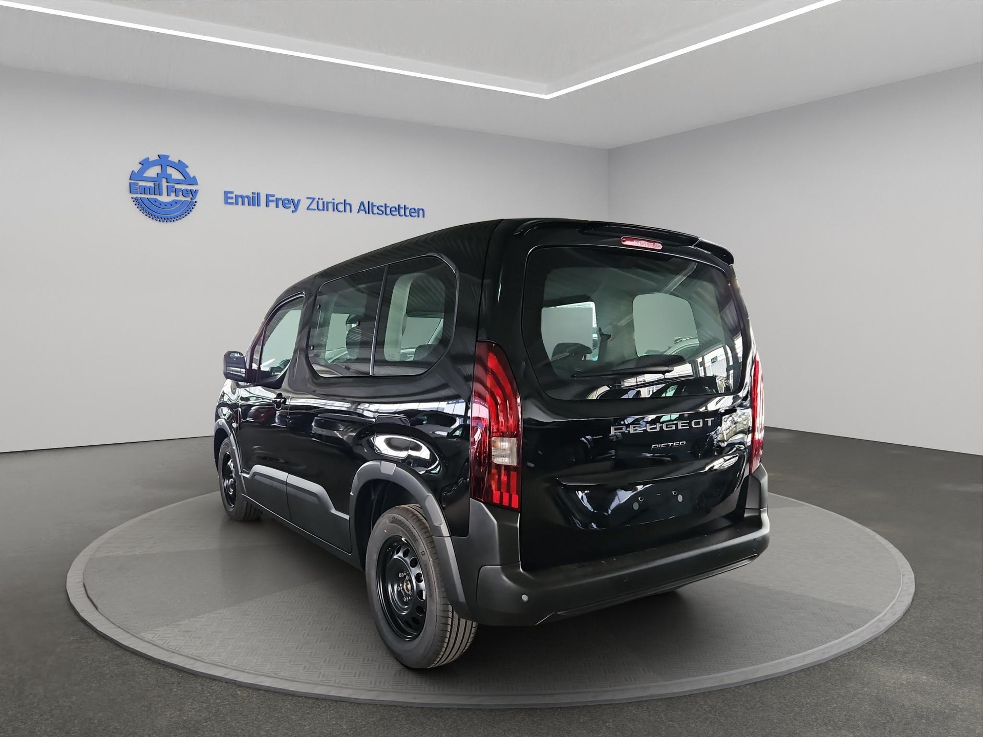PEUGEOT Rifter 1.2 PureTech Allure-image-2