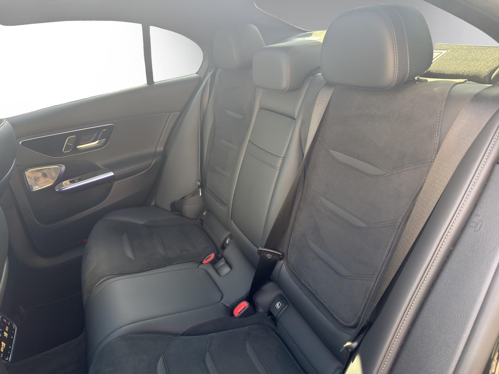 MERCEDES-BENZ C 63 S AMG E Performance 4 Matic Executive Edition-image-13