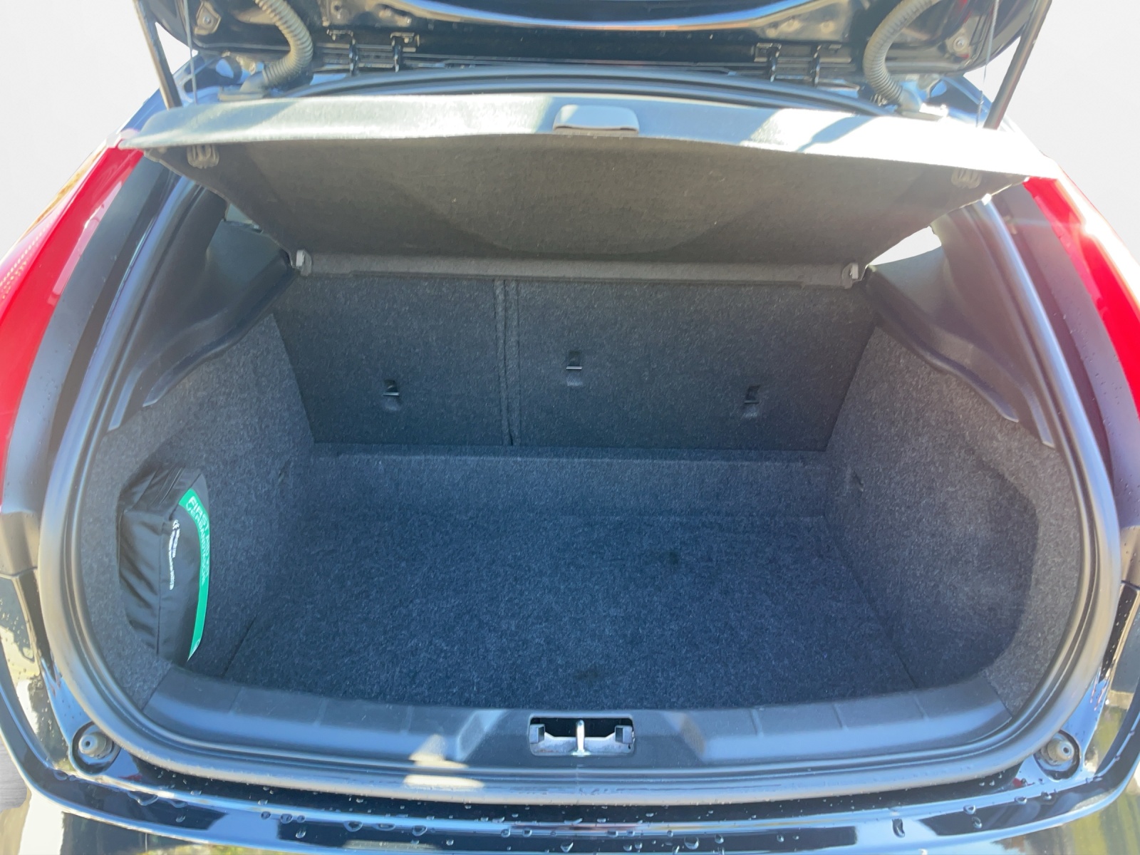VOLVO V40 2.0 D3 Kinetic S/S-image-14