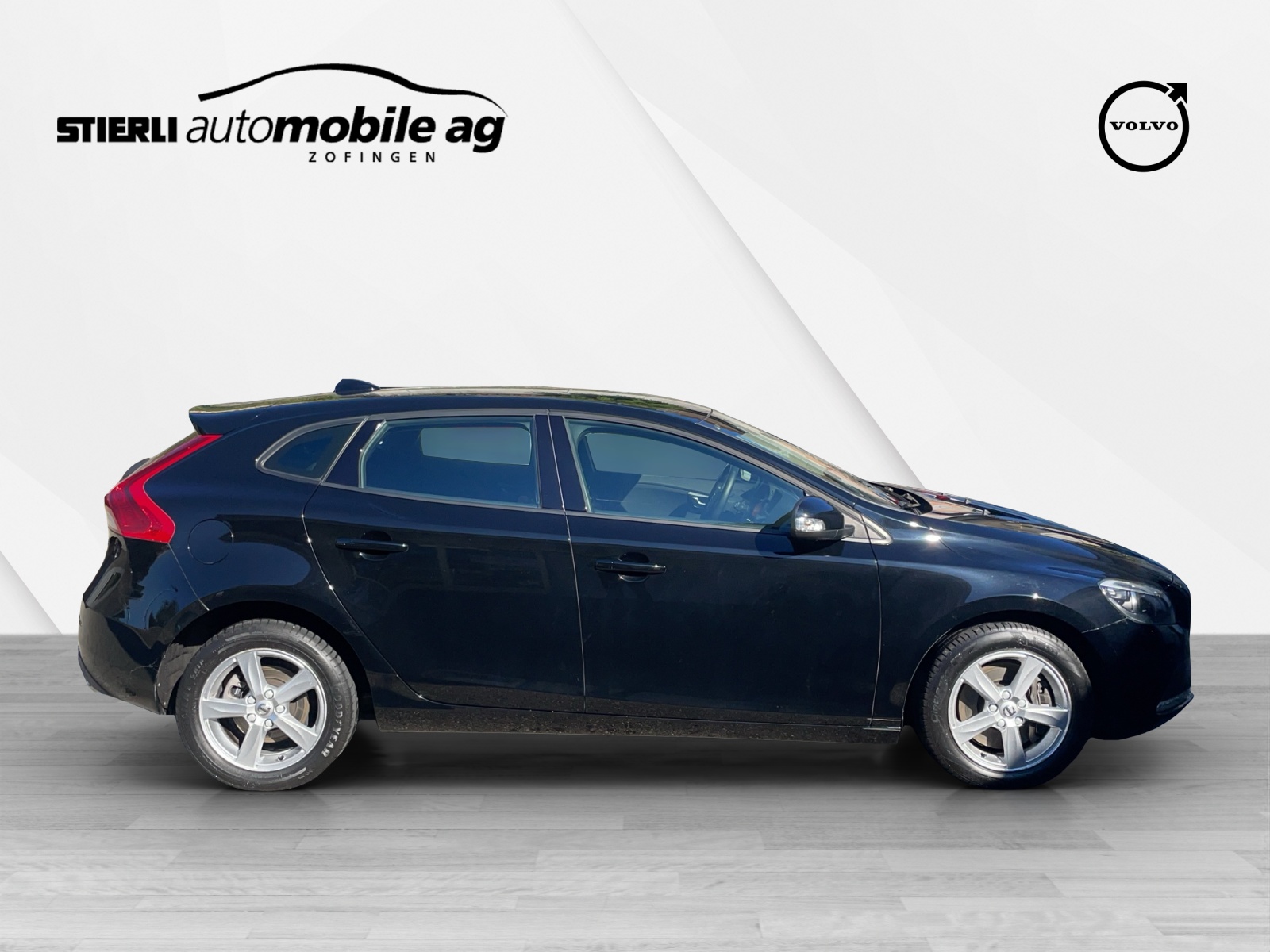 VOLVO V40 2.0 D3 Kinetic S/S-image-3