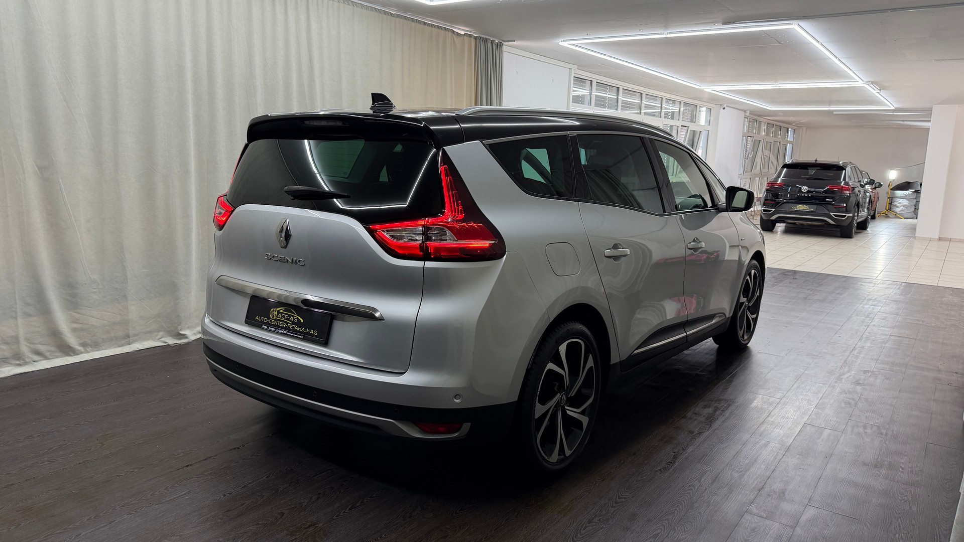 RENAULT Grand Scénic 1.3 16V Turbo Black Edition EDC-image-3