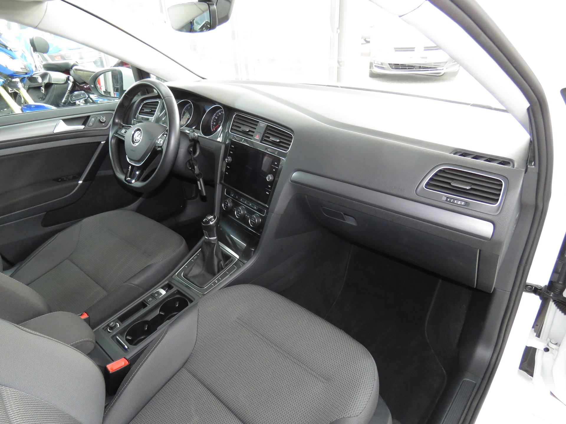 VW Golf 1.0 TSI Comfortline-image-10