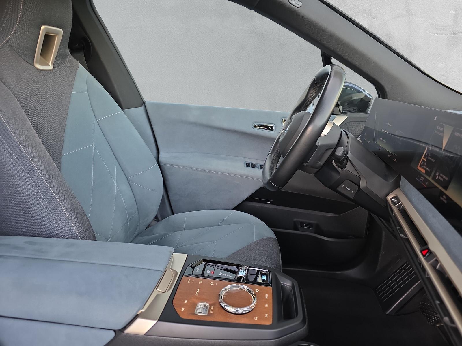 BMW iX 50 Sport xDrive I20 (CH) 100 % ÉLECTRIQUE-image-13