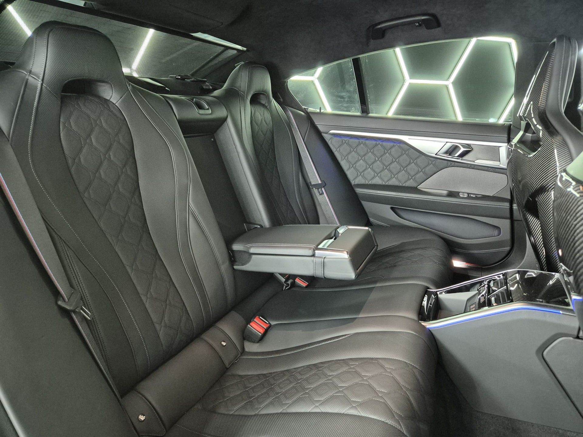 BMW M8 xDrive M Competition Steptronic Gran Coupé Carbon Schalensitze-image-22