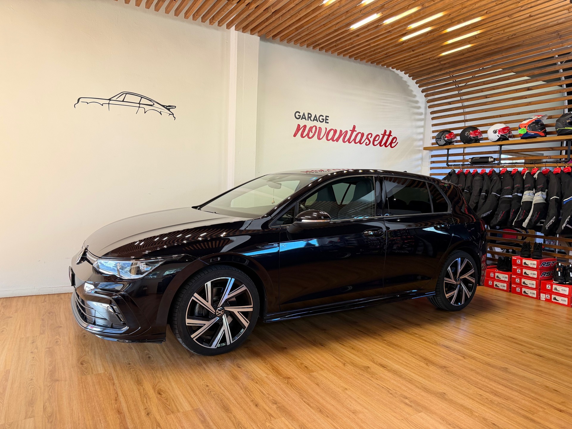 VW Golf 2.0 TSI R-Line DSG 4 Motion-image-1