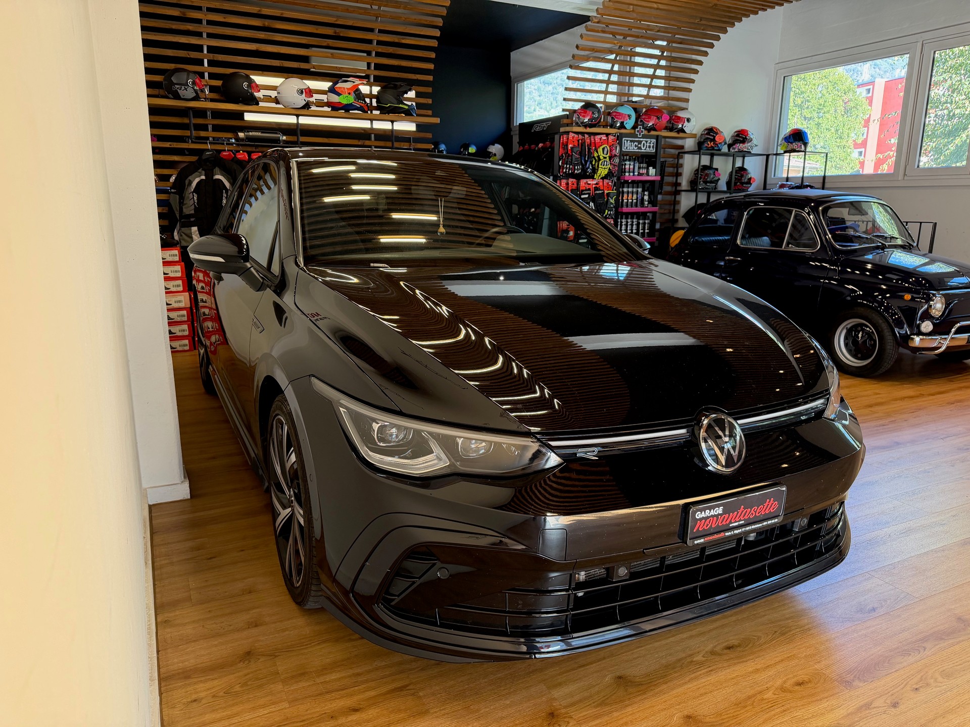 VW Golf 2.0 TSI R-Line DSG 4 Motion-image-3