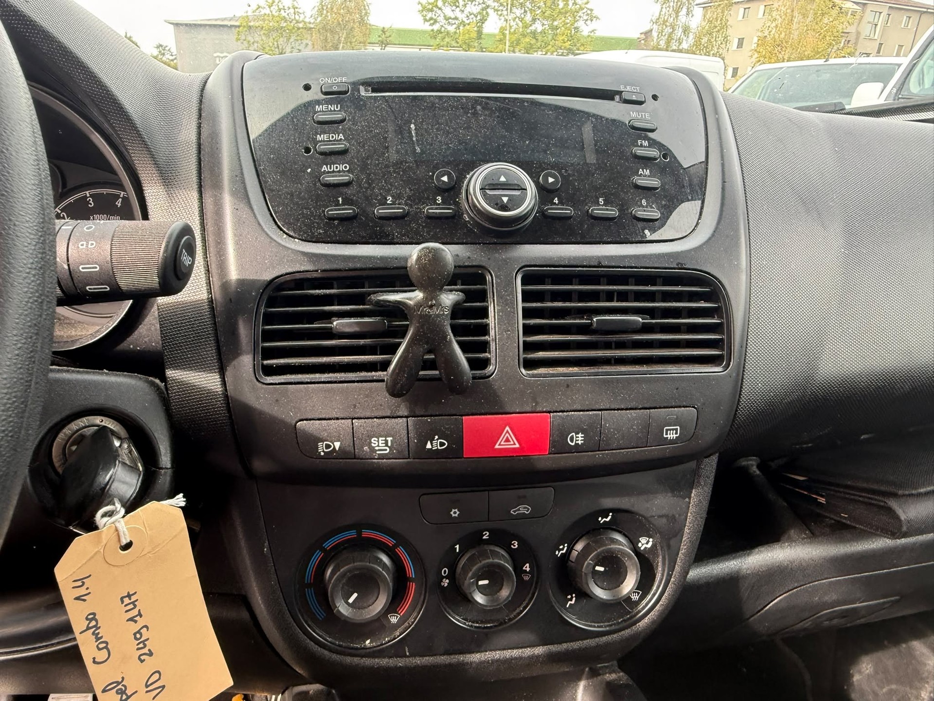 OPEL Combo 1.4i 2.2 L1H1-image-9