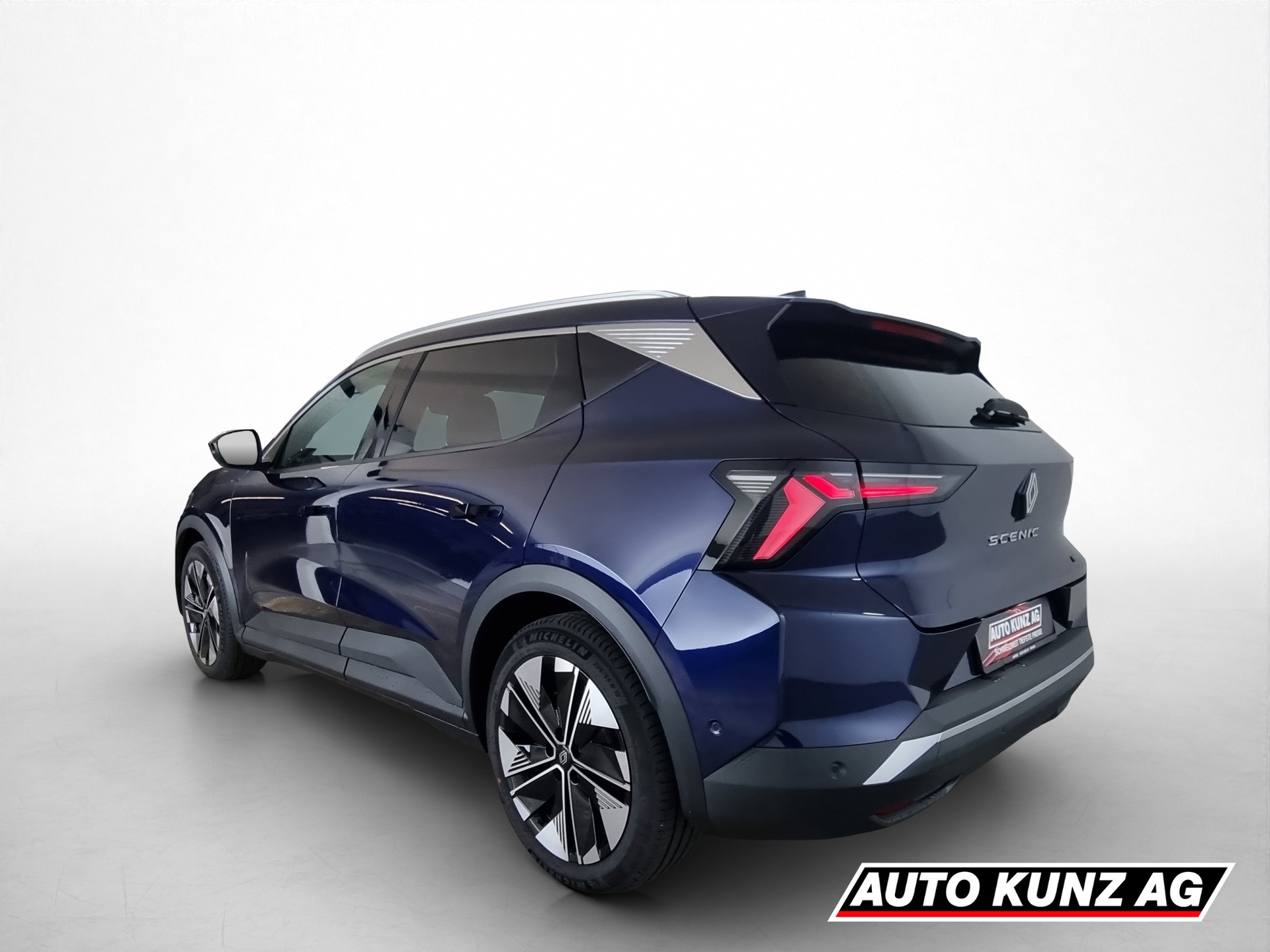 RENAULT Scénic E-Tech Long Range Techno-showroom-element-3