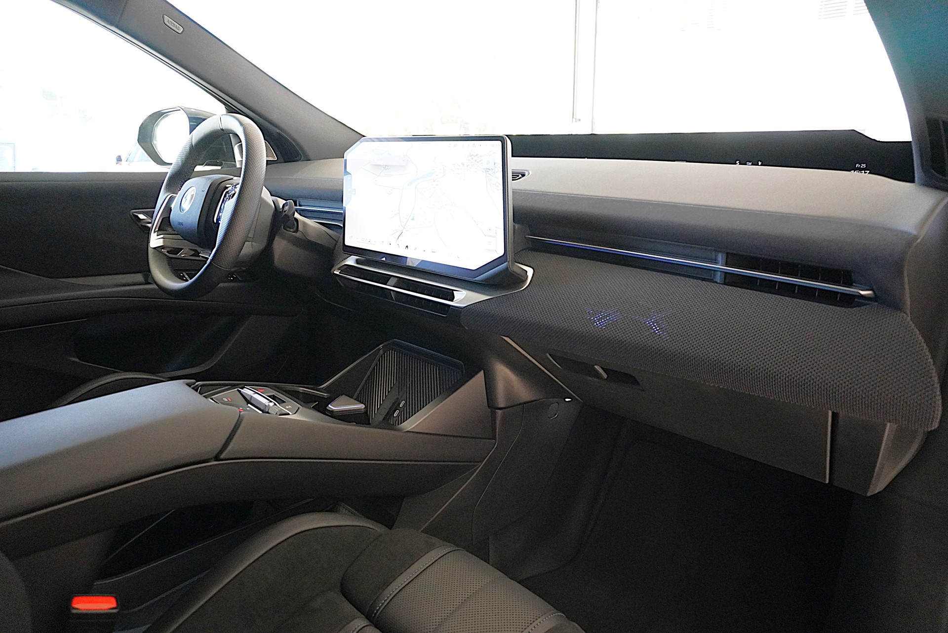BMW iX3 50 xDrive M Sport Pro-image-8