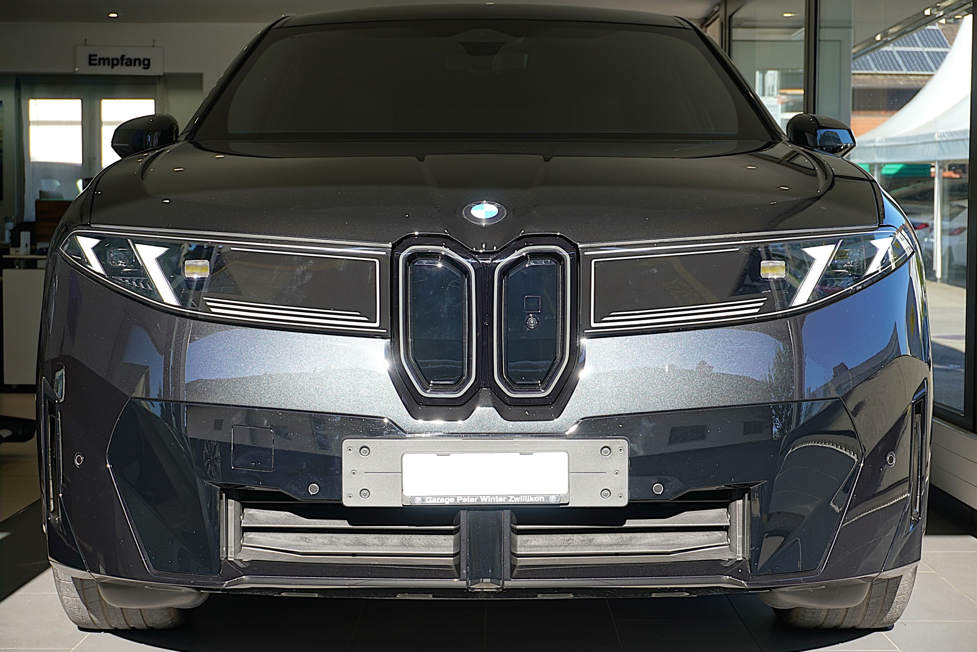 BMW iX3 50 xDrive M Sport Pro-image-1
