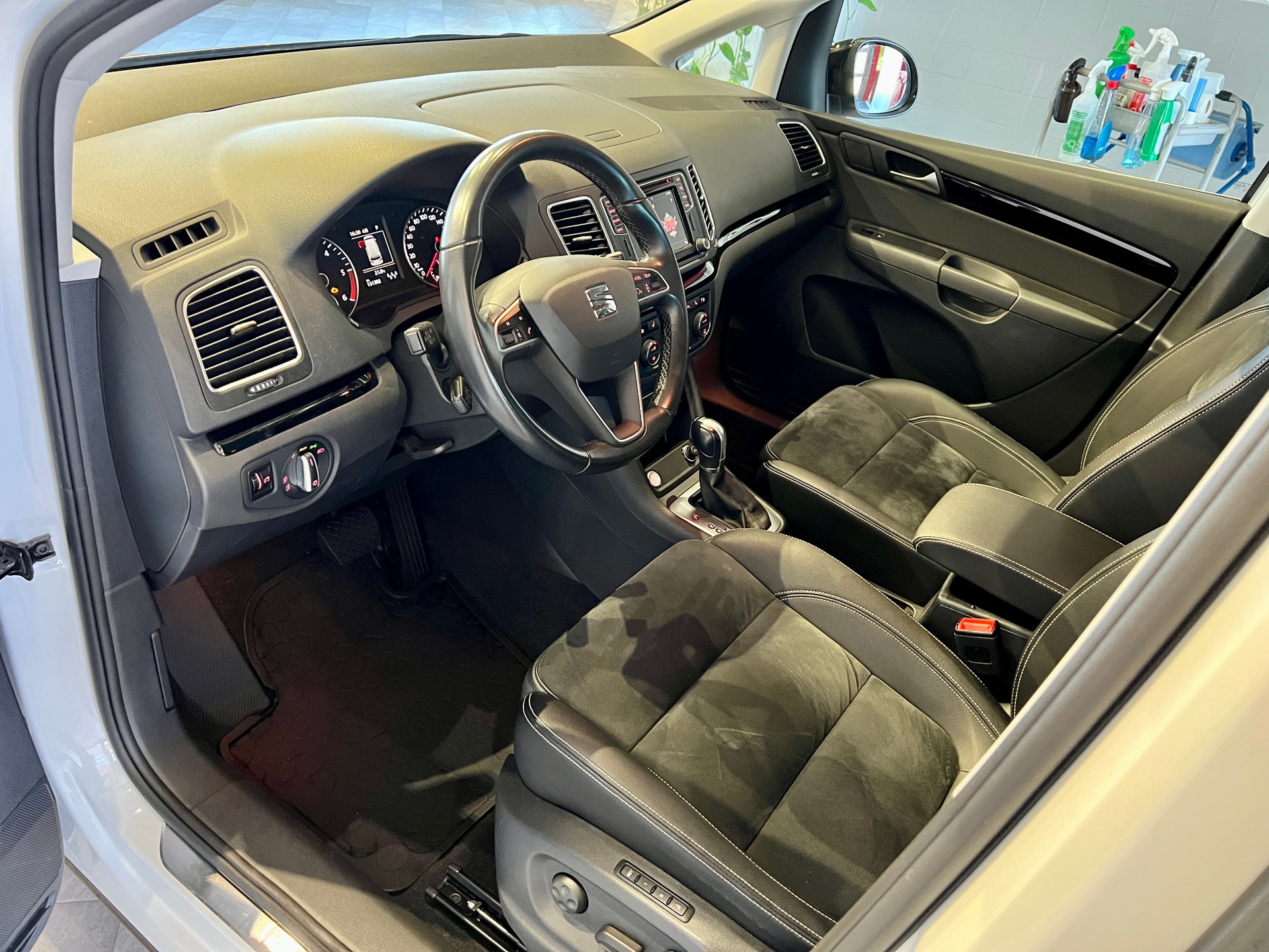 SEAT Alhambra 2.0 TDI 4Drive 20 Years *AROSA EDITION*-image-9